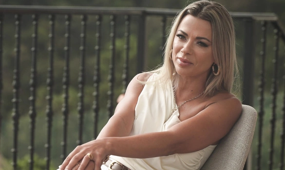 Захотела секса втроем с мужем и соседкой