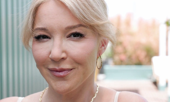 Милфа с подтянутой задницей показала результаты тренировок