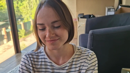 Месяц ждал минета от красотки — залил спермой её лицо и рот